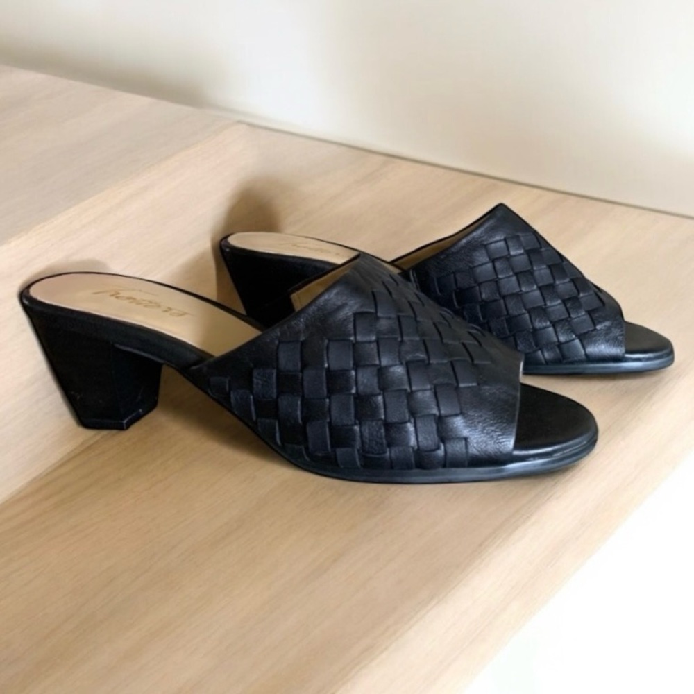 TROTTERS Signature Corsa Woven‎ Leather Mule | Black | Size 6.5